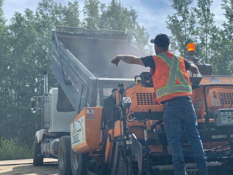 Centerline Paving B9A08B99 85E7 482B 938F 290B38DF2D2B 768x576