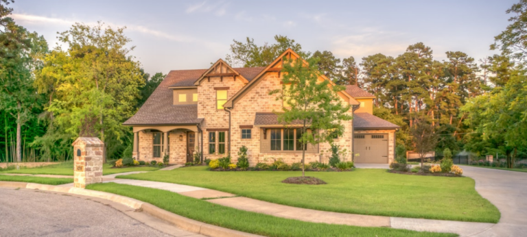 roofing contractors near me 768x346