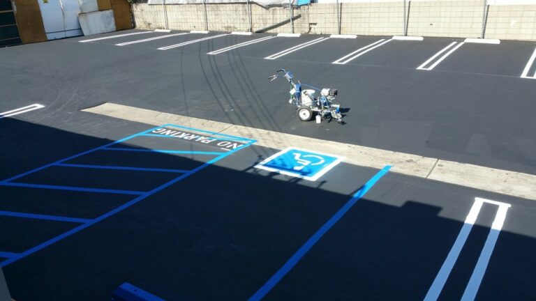 Asphalt driveway installation 768x432