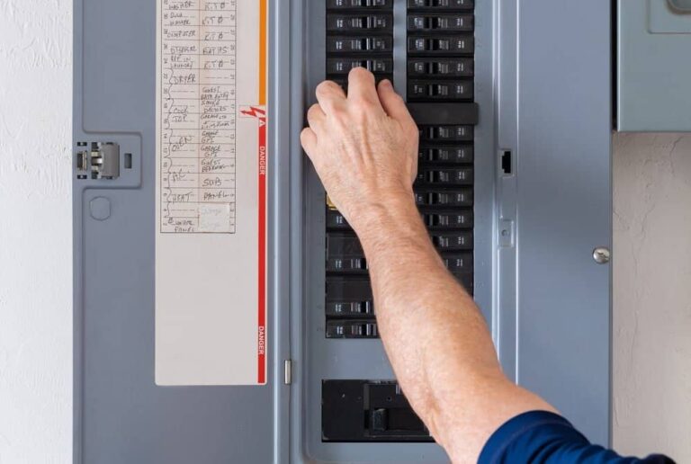 electrician in Dayton Ohio 768x516