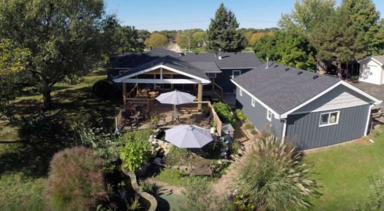 roof repairs near me 768x423