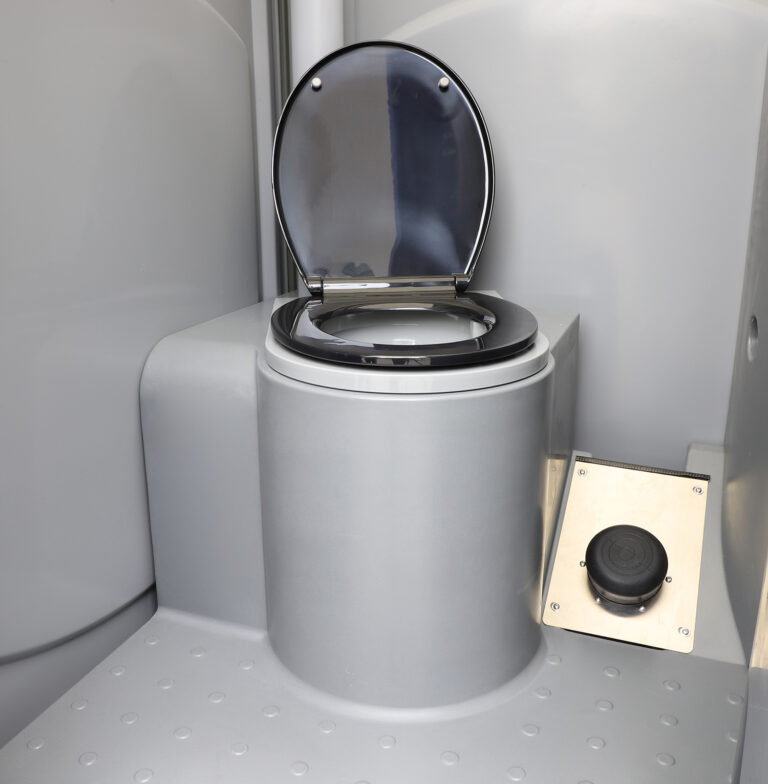 Portable Toilets Melbourne5 768x784