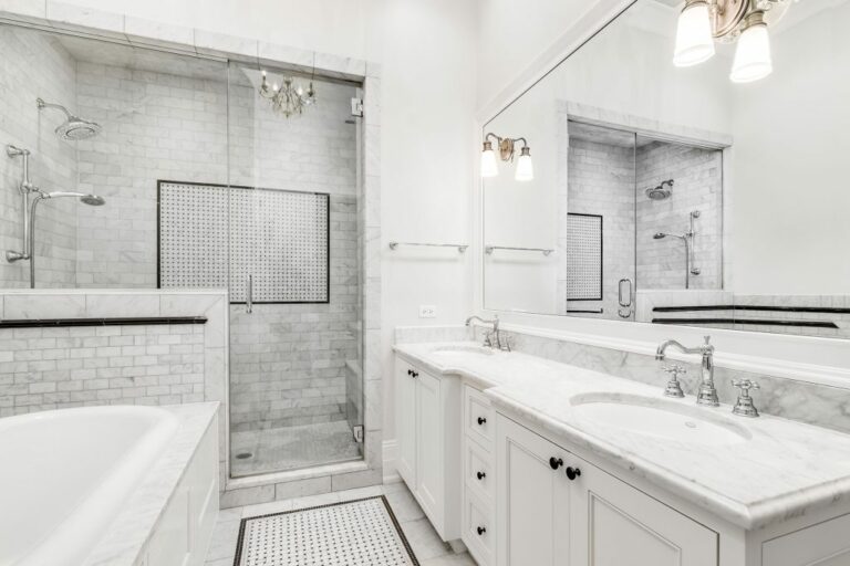 Bathroom Remodeling 62 1024x682 1 768x512