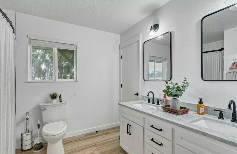 The Santiam Handyman, LLC 3 2 768x499