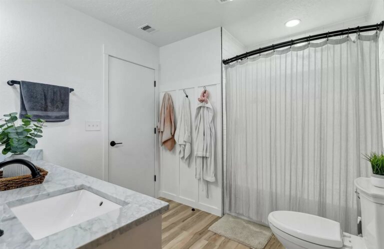 The Santiam Handyman, LLC 6 1 768x498