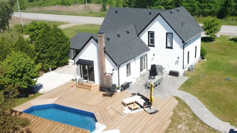 Siding Contractor Hamilton 768x432