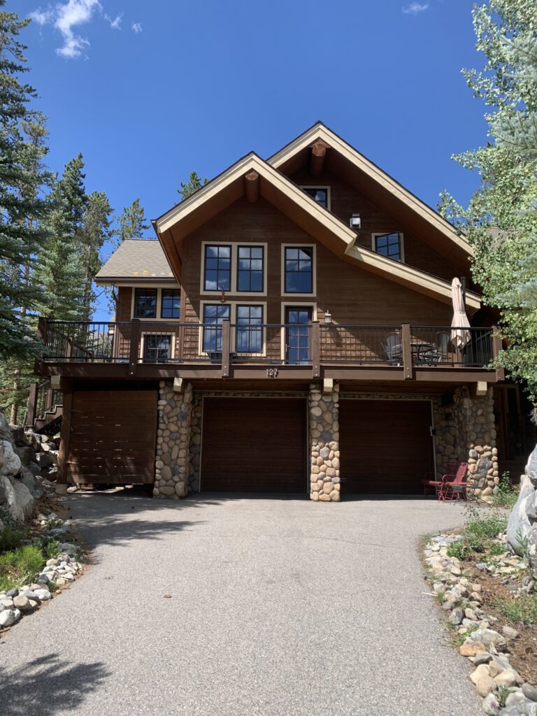 Bluebird Custom Homes custom cabin