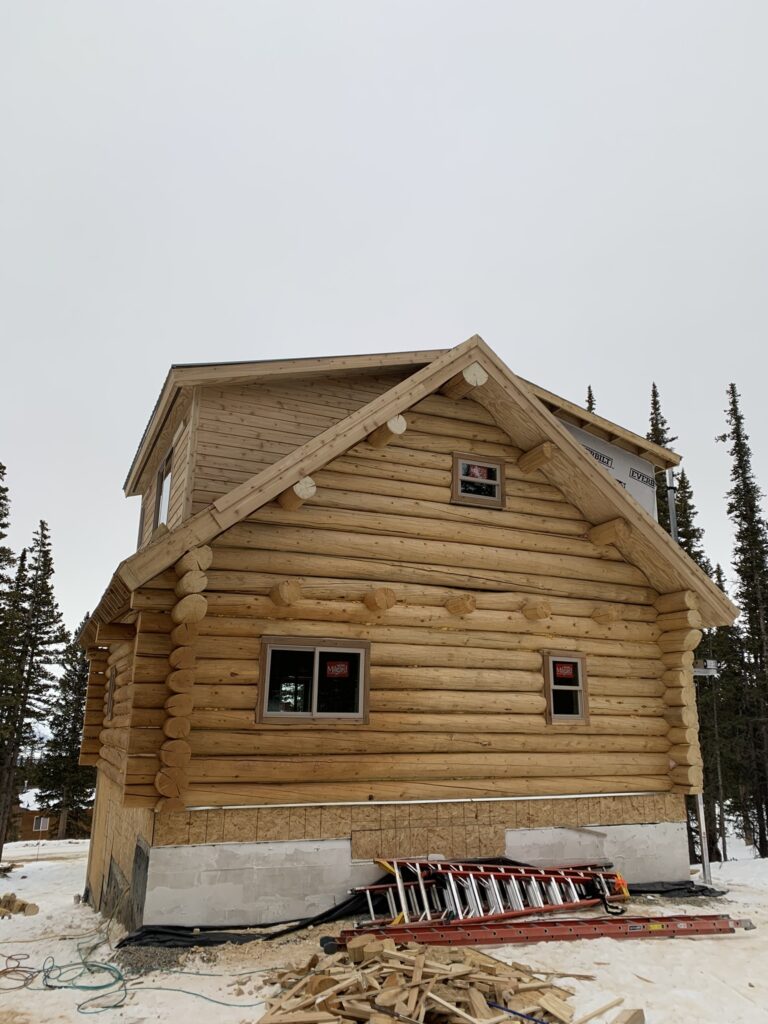 Bluebird Custom Homes log cabin building