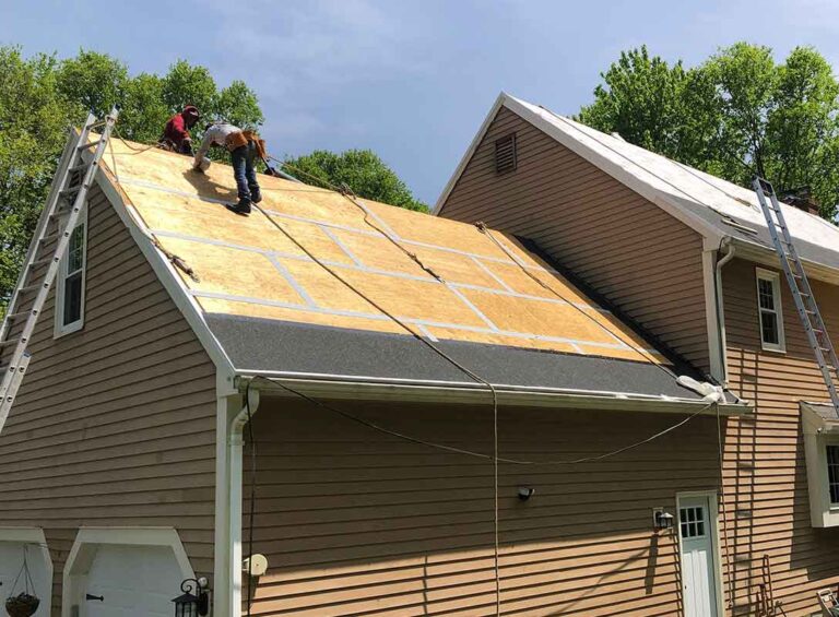 roofing contractors 768x565