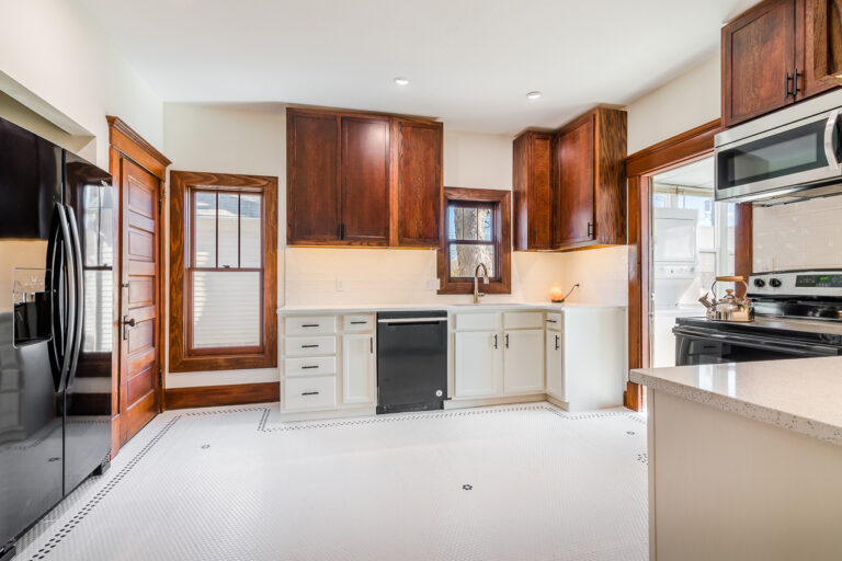 additional photo 4 3 768x512