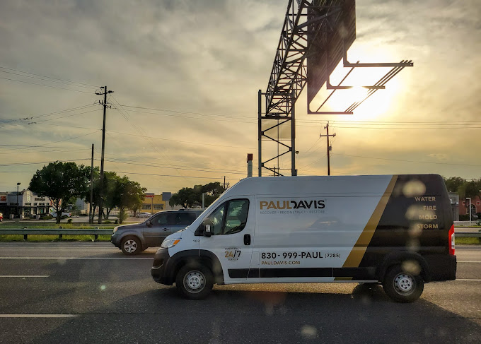 JOoiFA0IcMjD75KjLIMpo5HM61eMHrayFfRHV4dC