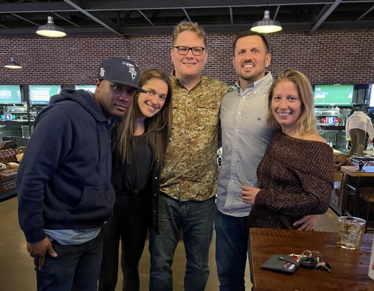 Honest Elevator additional photo 2 Honest Elevator 768x599