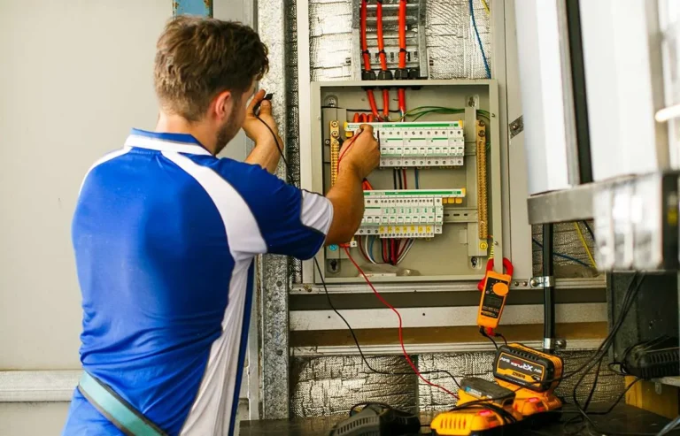 electricians in sydney 768x493
