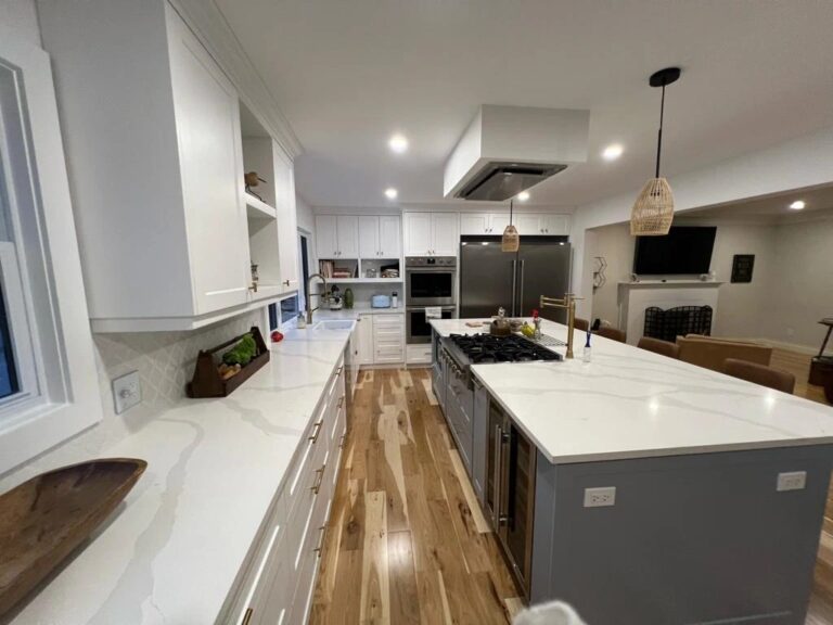 white kitchen perimeter cabinets 768x576