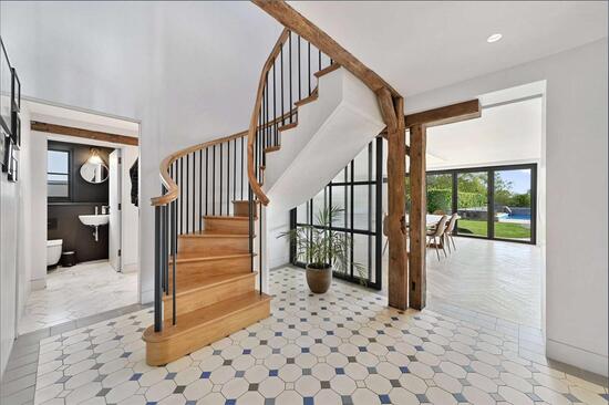 James and Lee Ltd. additional photo 1 James and Lee