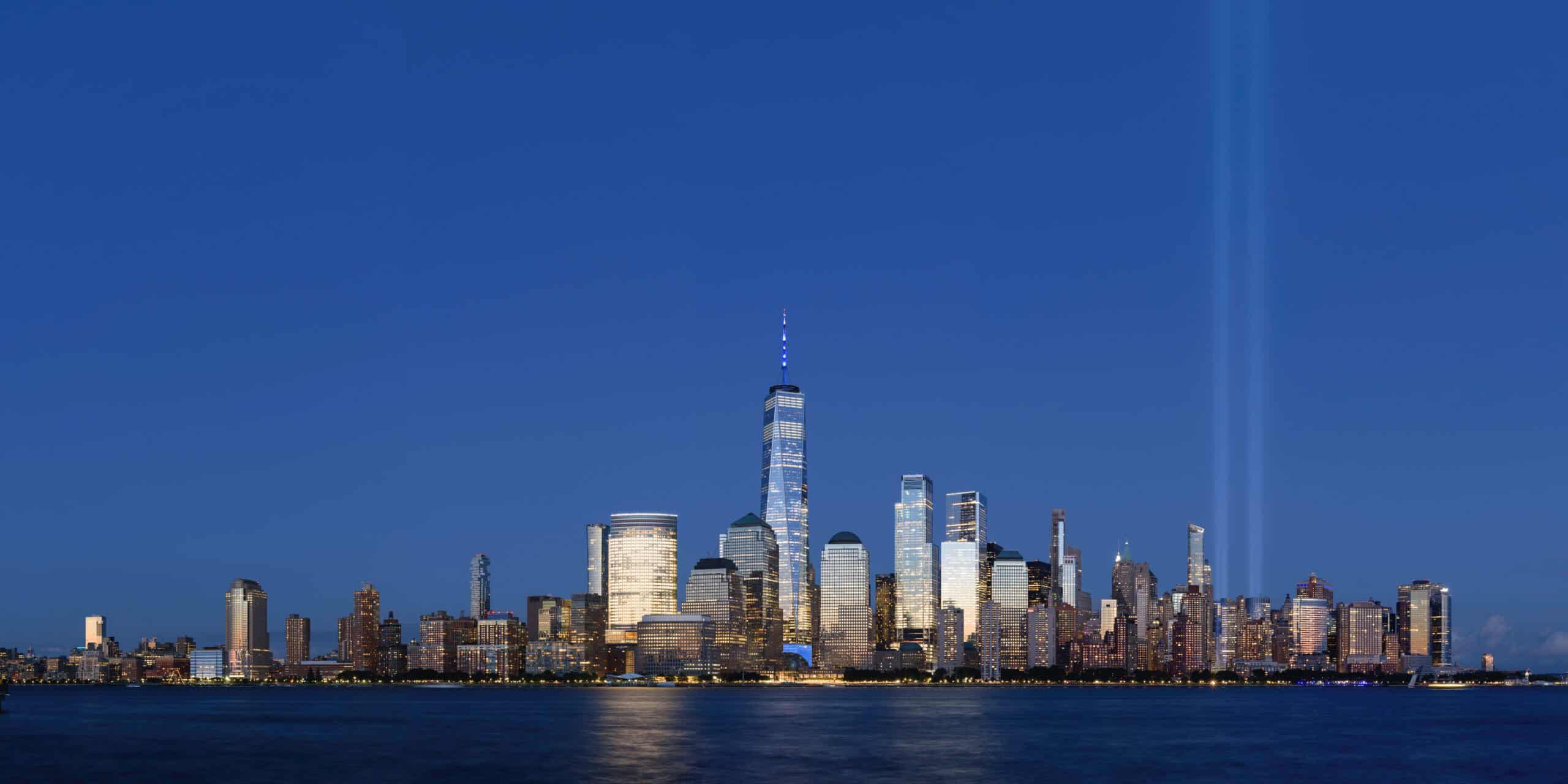 Lower Manhattan skyline viewed from Jersey City showing the World Trade Center cluster
