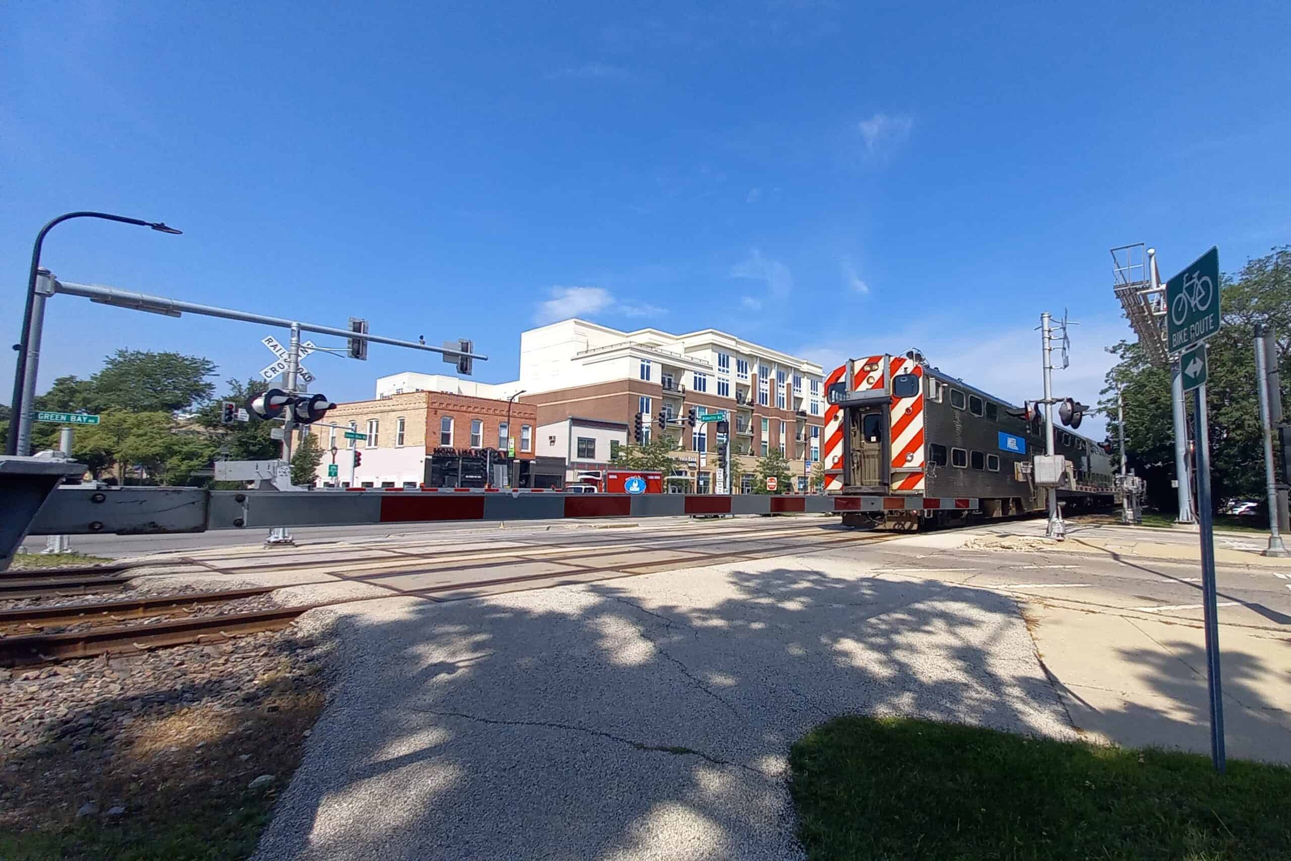 Metra UP-North line train crossing a bridge in Wilmette, Illinois