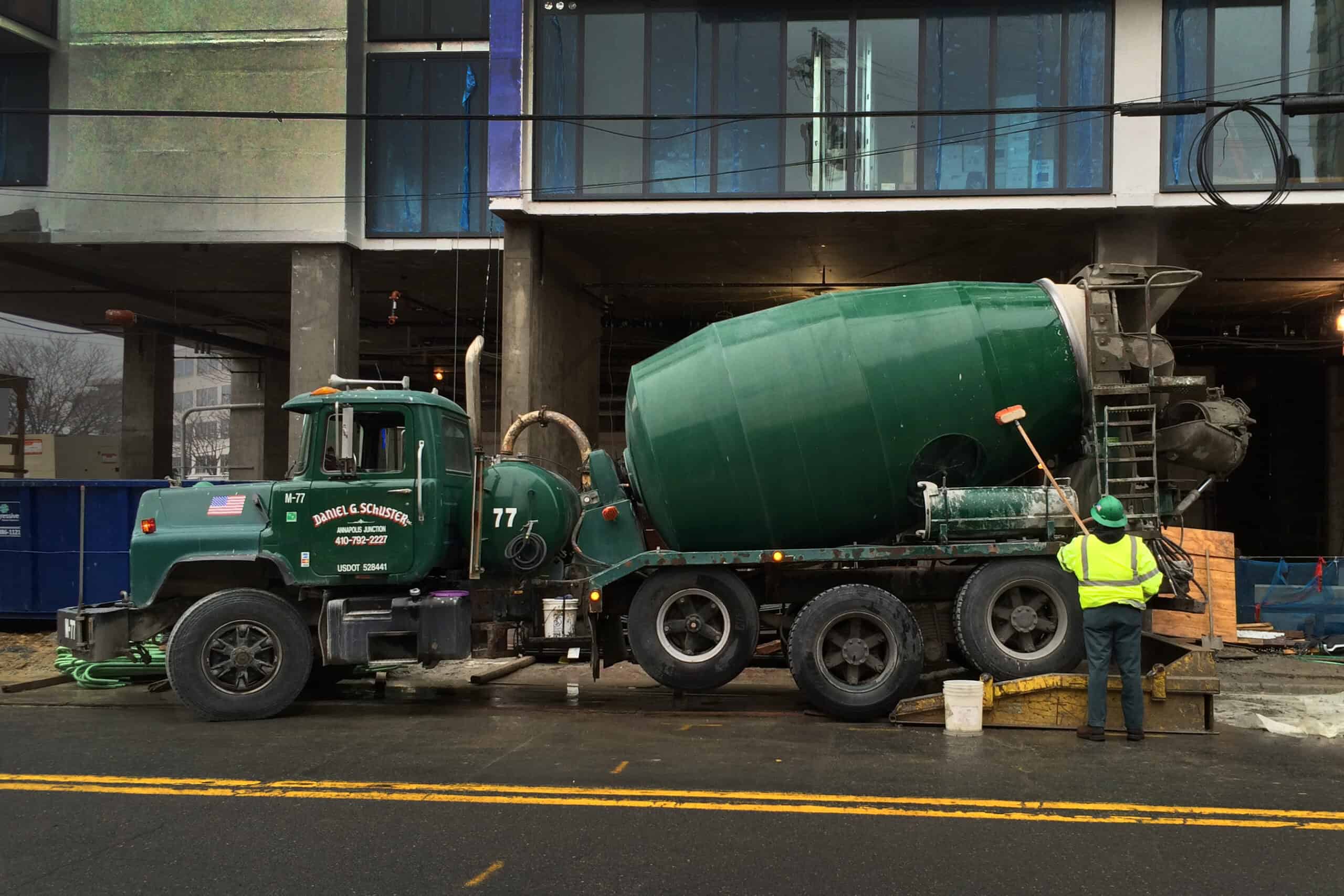 Ready-mix concrete delivery truck of the type that uses CarbonCure mineralization dosing