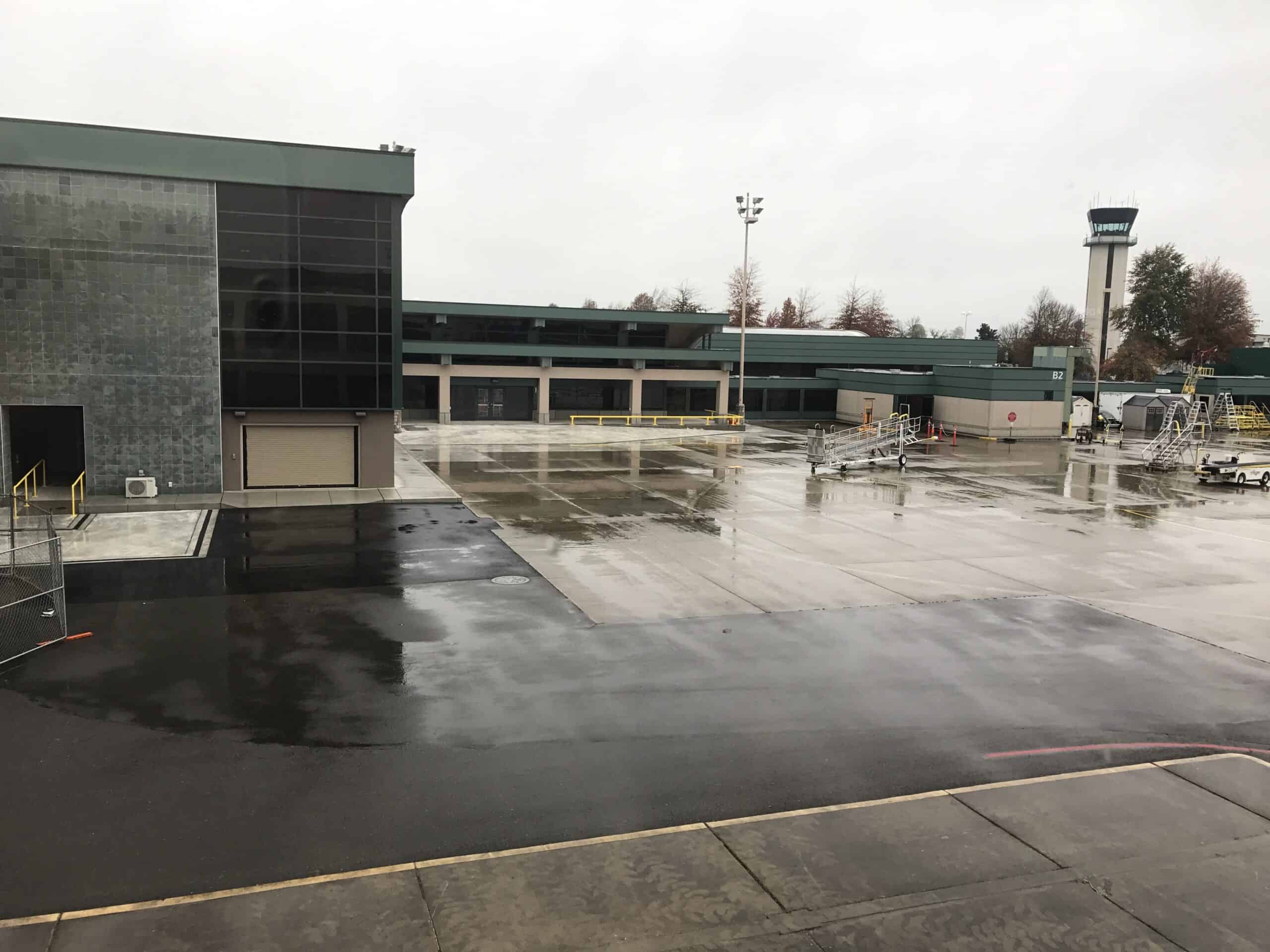 Eugene Airport passenger terminal with the B gate concourse