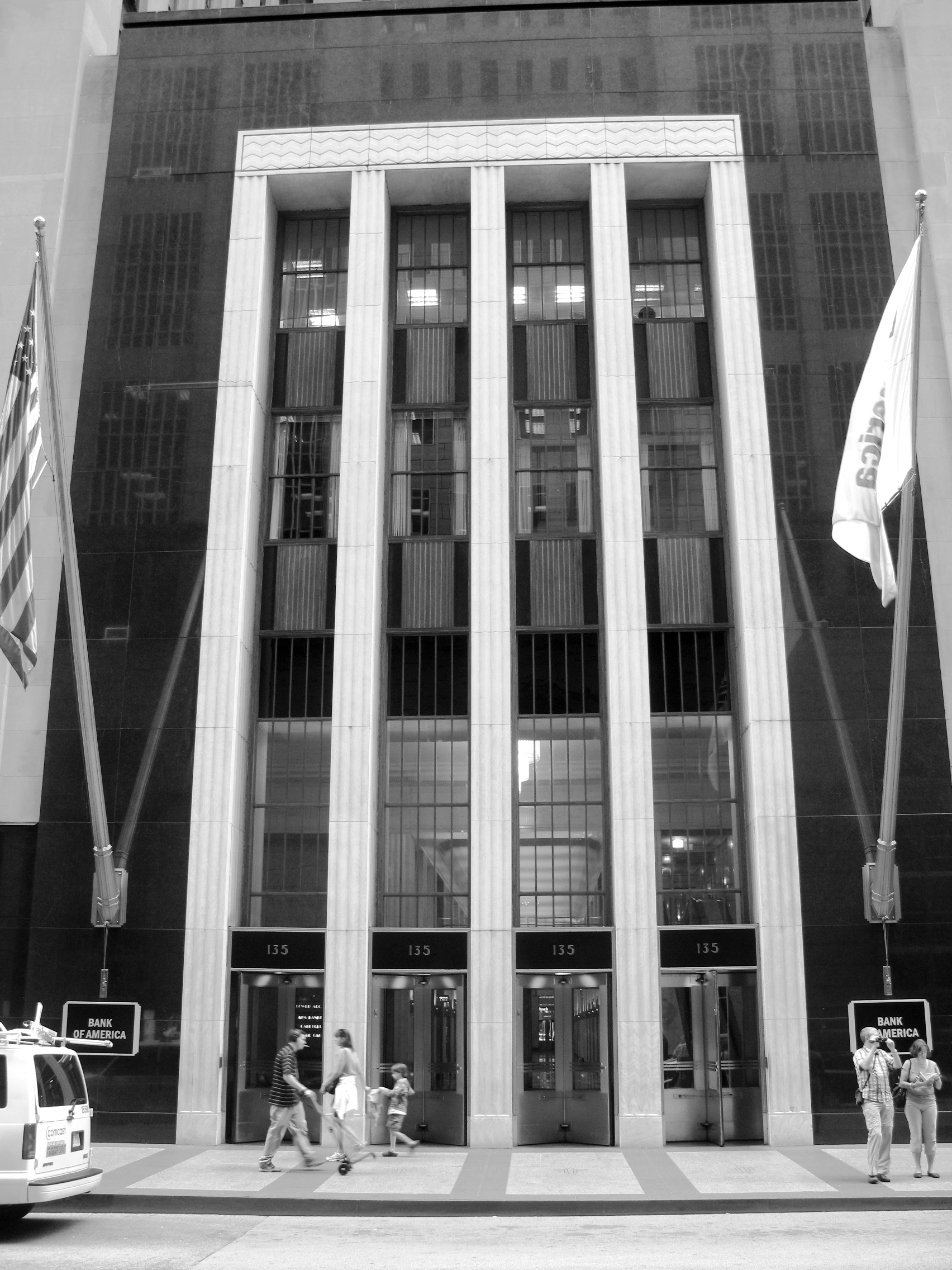 The Art Deco limestone entrance bay of the Field Building at 135 South LaSalle Street, Chicago