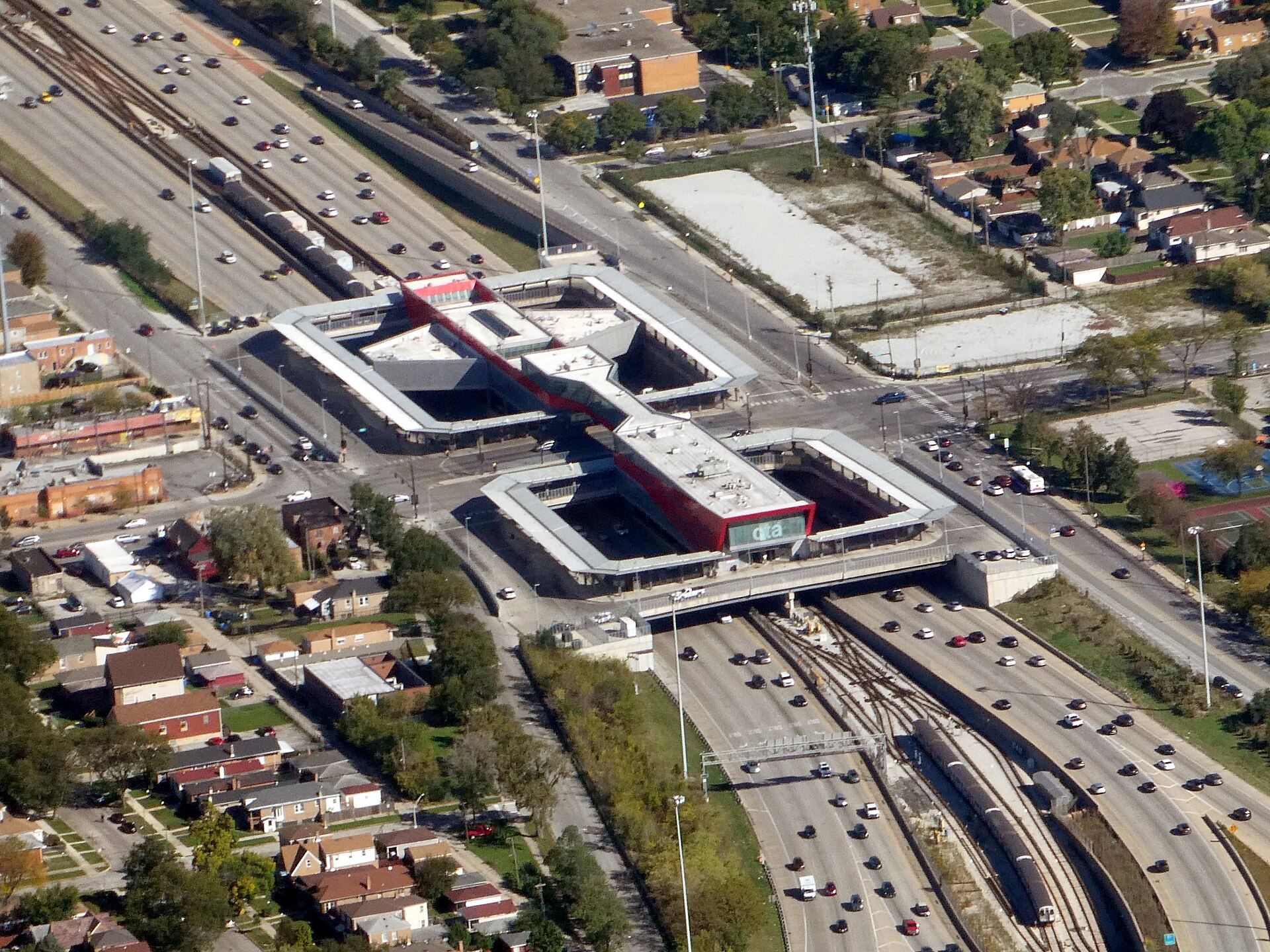 Aerial view of the CTA 95th/Dan Ryan station, the existing southern terminus where the Red Line Extension begins