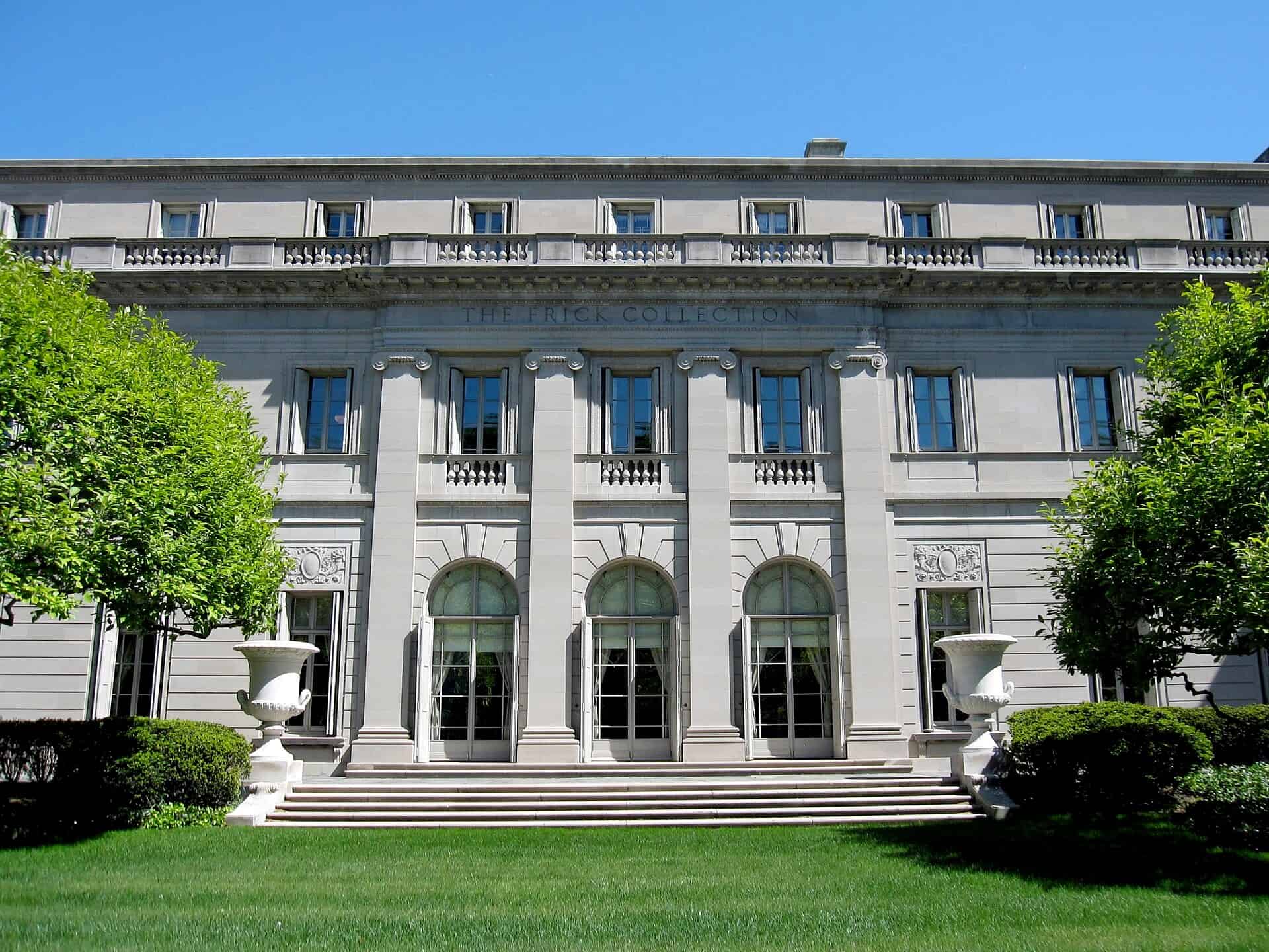 The Fifth Avenue elevation of the 1914 Henry Clay Frick house, home of The Frick Collection