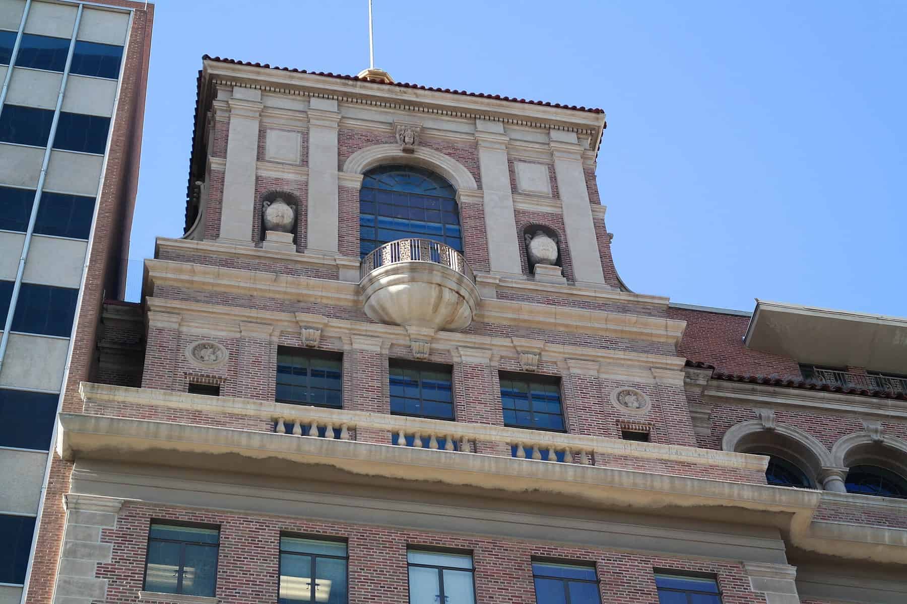Facade of the 1928 Security Building on North Central Avenue in downtown Phoenix