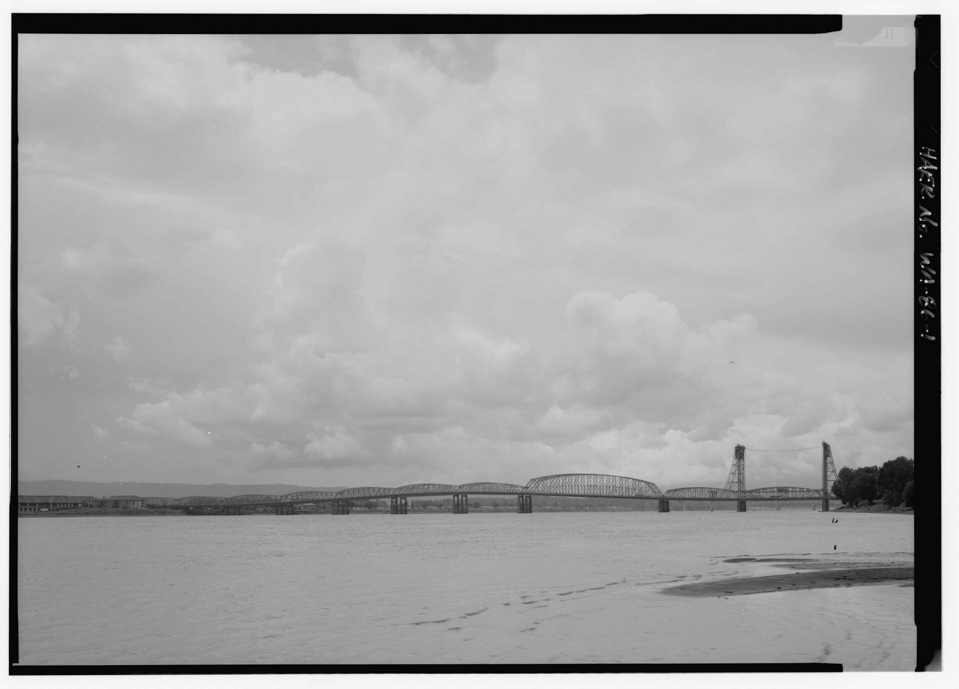 The paired Interstate Bridge truss spans carrying I-5 over the Columbia River