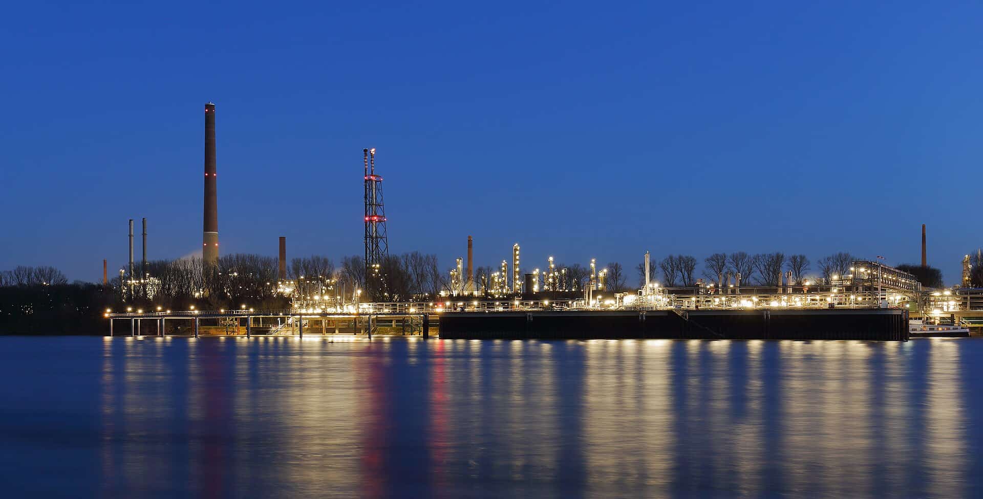 The Shell Rheinland refinery at Wesseling on the Rhine at dusk