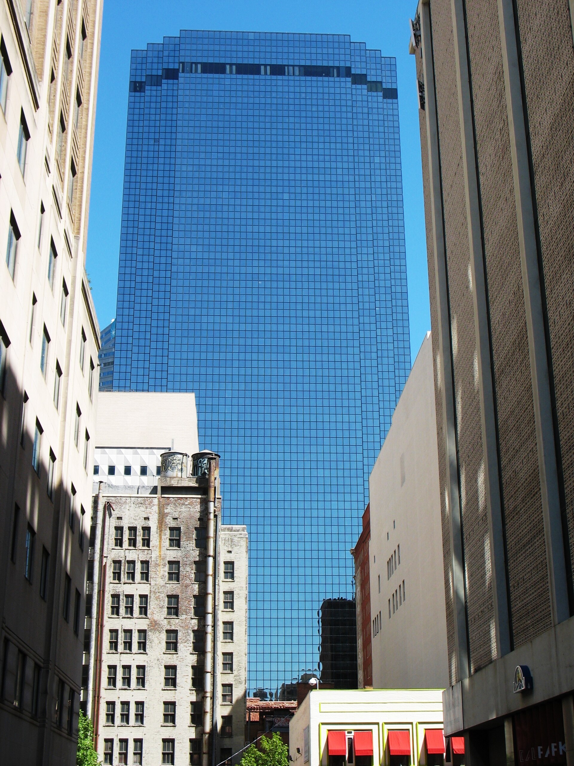 Projects Santander Tower, formerly Thanksgiving Tower, a 50-story blue glass high-rise in downtown Dallas